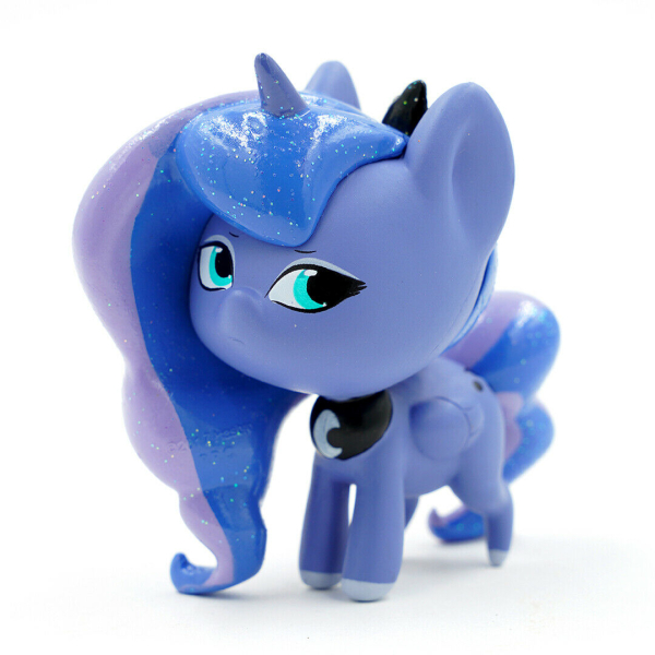 Authentic My little Pony chibi vinyl figure Luna +/-6cm (not a toy)
